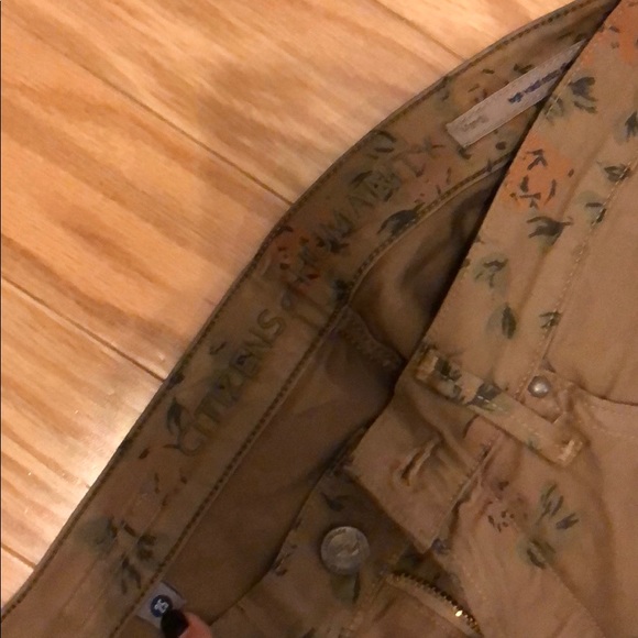 Patterned pants - Picture 2 of 4